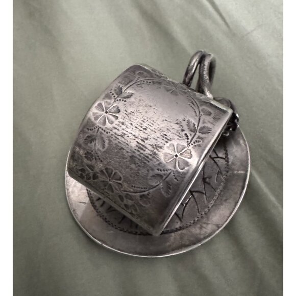 1896 MERIDEN, USA QUADRUPULE PLATED LARGE HEAVY SET LILY PAD NAPKIN RING - Picture 2 of 6